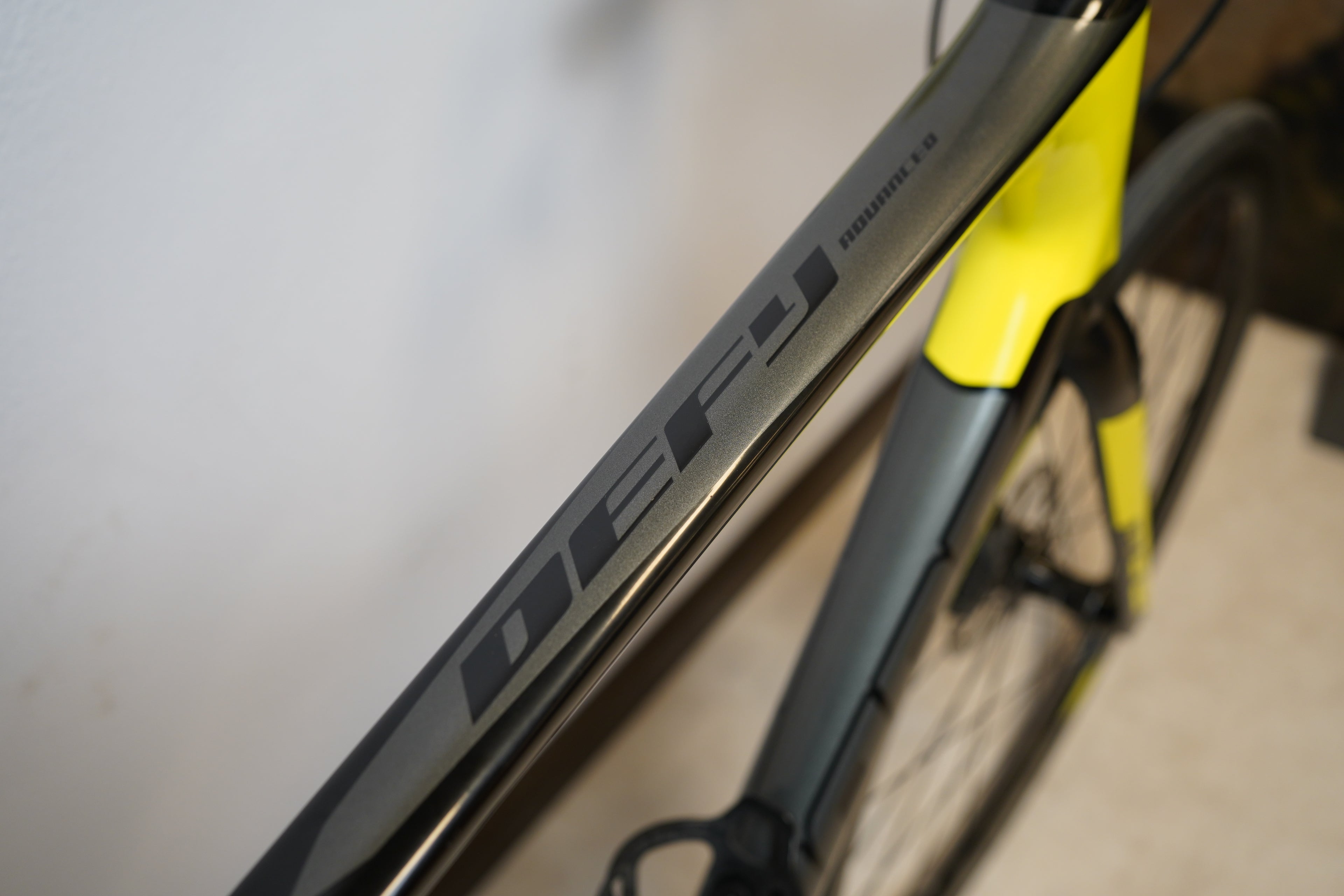 Defy Advanced 1 2018