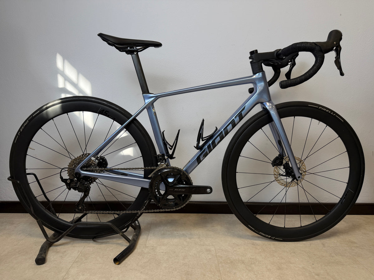 Giant TCR Advanced 2 KOM 2025