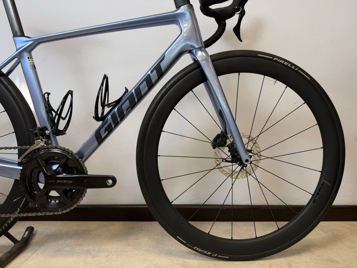 Giant TCR Advanced 2 KOM 2025