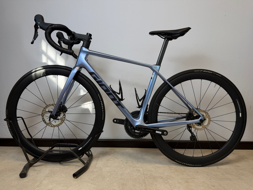 Giant TCR Advanced 2 KOM 2025