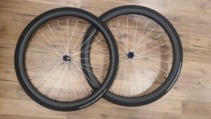 Coppia ruote carbonio strada disco 2024